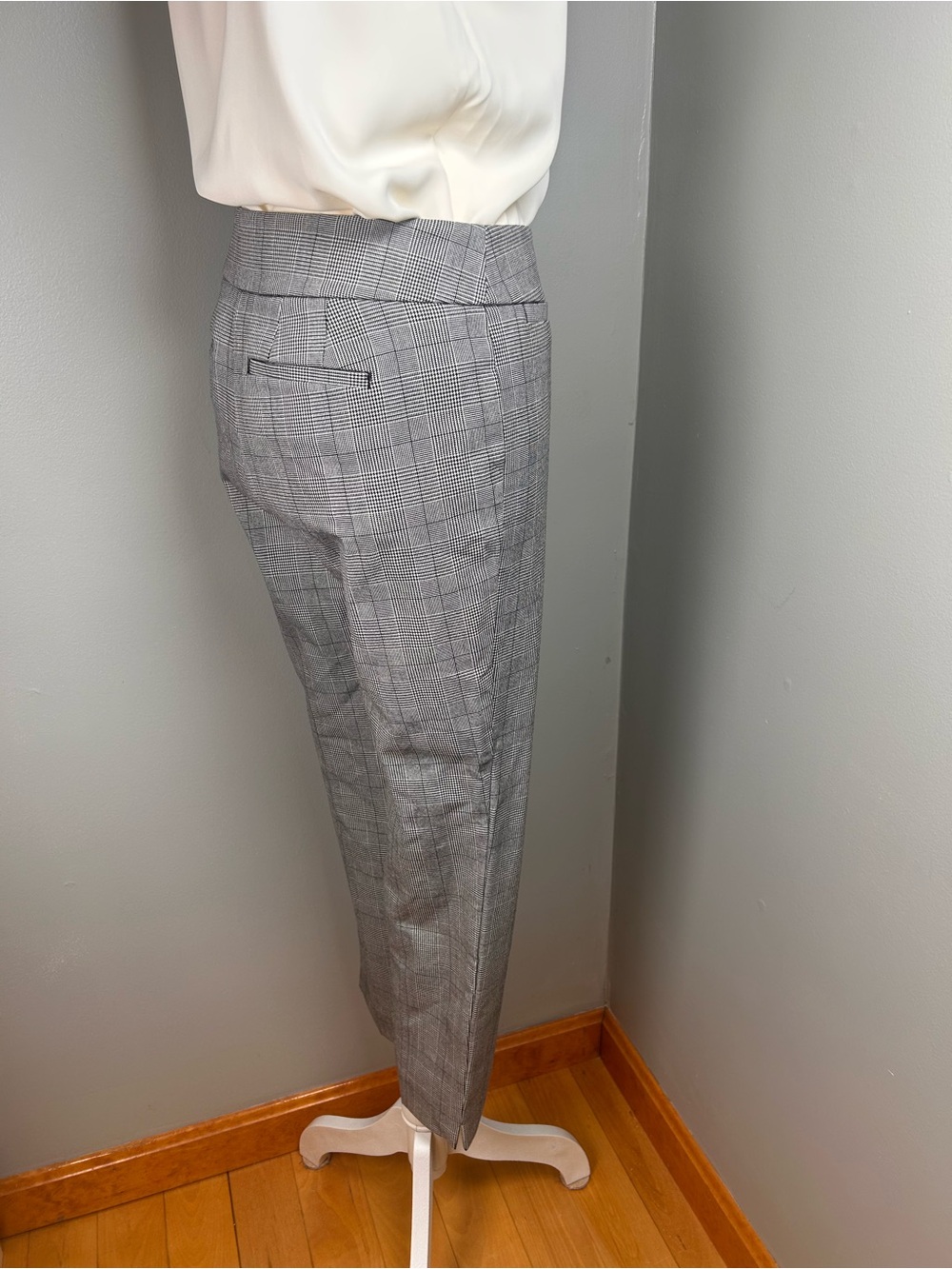Talbots Chatham Ankle Pants 4P Petite Gray Plaid Stretch - Picture 7 of 13